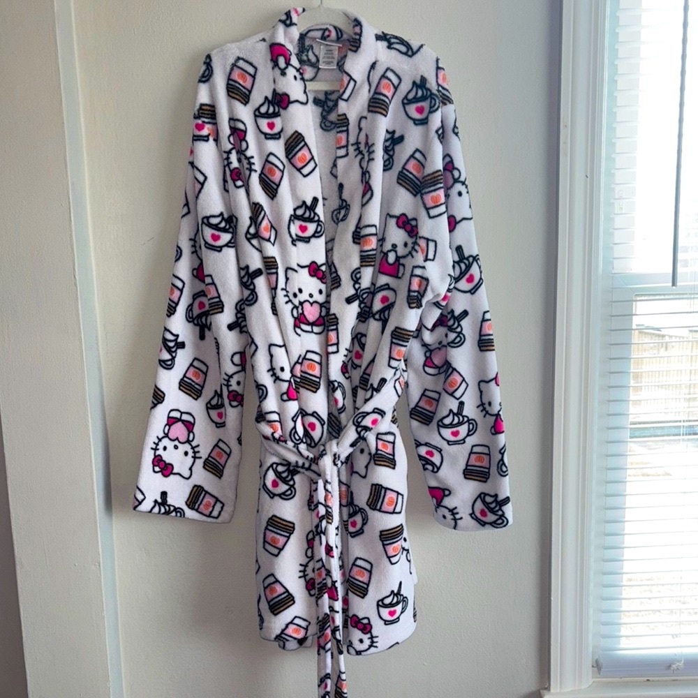 Pre-loved Hello Kitty & Coffee Robe